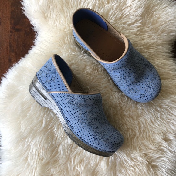 light blue dansko clogs